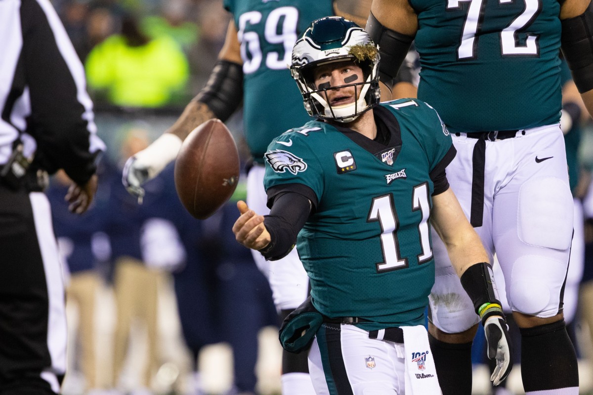 Carson Wentz © Bill Streicher-USA TODAY Sports